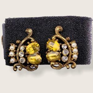 Vintage 50s Screw Back Costume Earrings